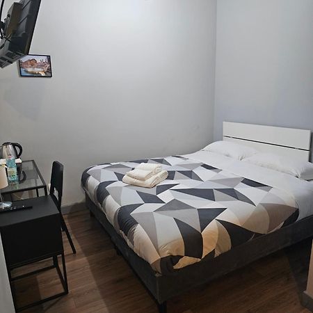 Trastevere Guestrooms Rome Bagian luar foto