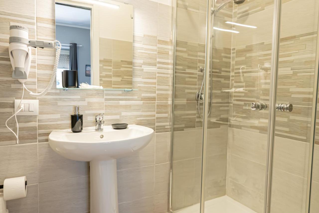 Trastevere Guestrooms Rome Bagian luar foto