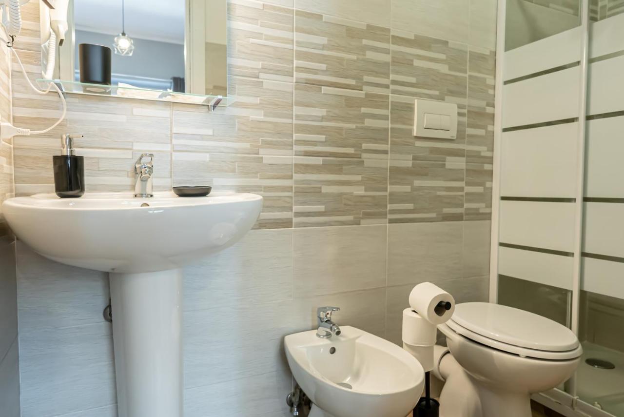 Trastevere Guestrooms Rome Bagian luar foto