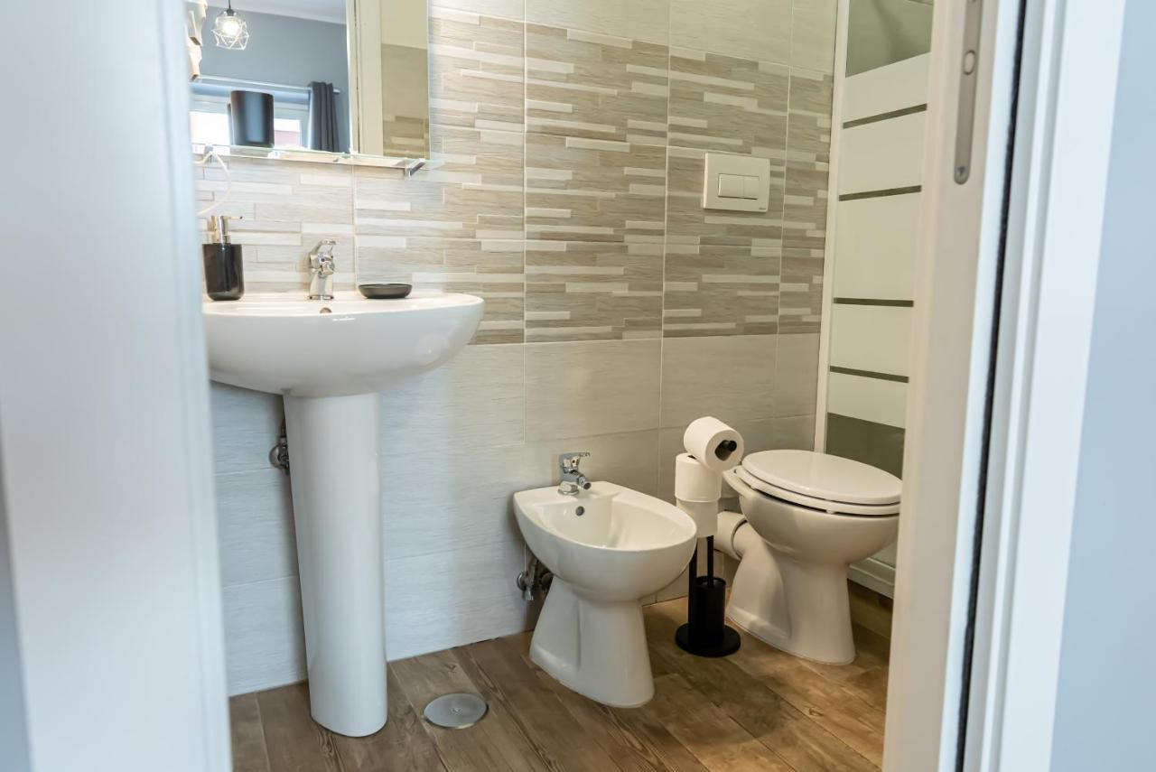Trastevere Guestrooms Rome Bagian luar foto